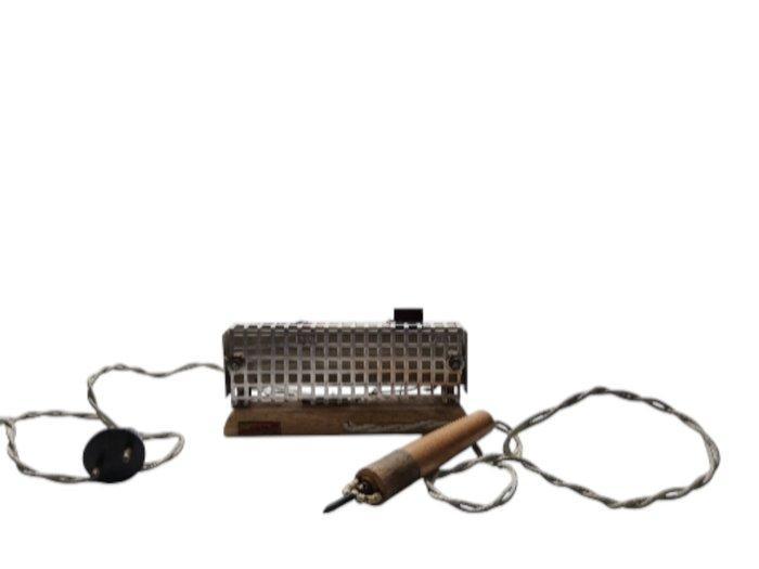 Équipement industriel - Allemagne - Appareil de pyrogravure, Antiek en Kunst, Antiek | Wandborden en Tegels