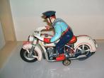 Modern Toys - Jouet en étain - Police Motorcycle With Rider,