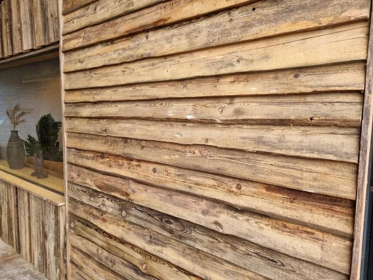 grenen wandbekleding gezaagd uit oude balken., Tuin en Terras, Palen, Balken en Planken, 250 cm of meer, Planken, Nieuw, Ophalen of Verzenden