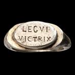 Oud-Romeins Zilver Ring met inscriptie Legio VI Victrix