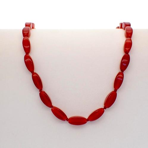 Carneool kralen ketting met gouden sluiting  | 49 cm, Handtassen en Accessoires, Kettingen, Goud, Gebruikt, Goud, Ophalen of Verzenden