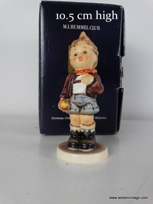 Goebel - M.I. Hummel - Beeldje, Cheeky Fellow - TMK7 - 10.5, Antiek en Kunst, Curiosa en Brocante