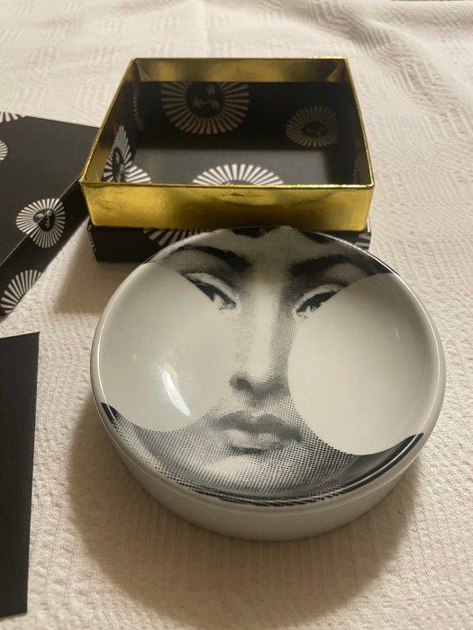 Fornasetti - Piero Fornasetti - Asbak - Porselein, Antiek en Kunst, Antiek | Meubels | Stoelen en Sofa's