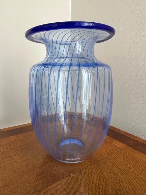 Kosta Boda - Kjell Engman - Blue Flow - Vaas  - Glas, Antiek en Kunst, Antiek | Glaswerk en Kristal