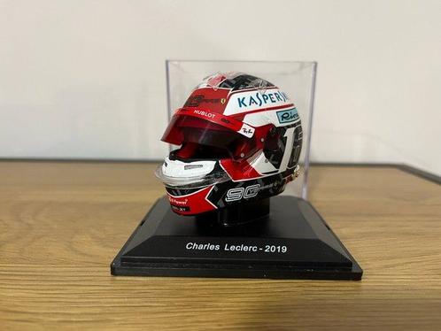 Spark 1:5 - Model raceauto - Bell - Charles Leclerc Ferrari, Hobby en Vrije tijd, Modelauto's | 1:5 tot 1:12