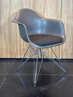 Vitra - Charles & Ray Eames - Stoel - DAR - Polypropyleen,, Antiek en Kunst