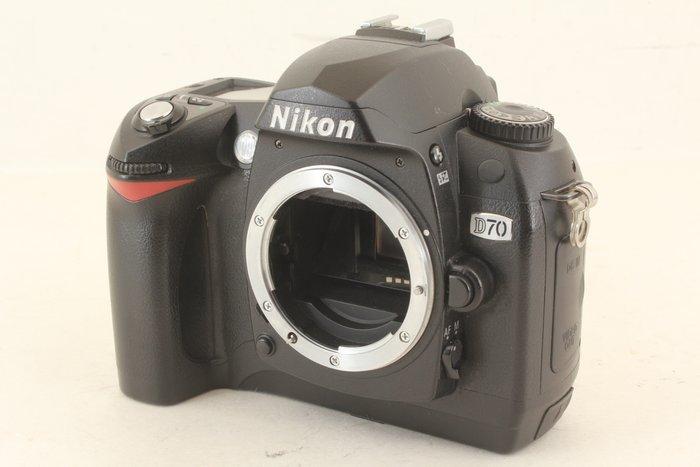 Nikon D70Nikon DX VR AF-S Nikkor 18-55mm F/3.5-5.6G, Audio, Tv en Foto, Fotocamera's Digitaal