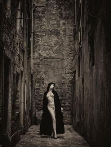 Faye J Yerbury - A Backstreet in Venice