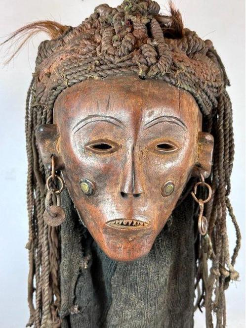 Mask - LWENA - Zambia - Zeldzaam Mwana Pwevo-masker, Antiek en Kunst, Kunst | Niet-Westerse kunst
