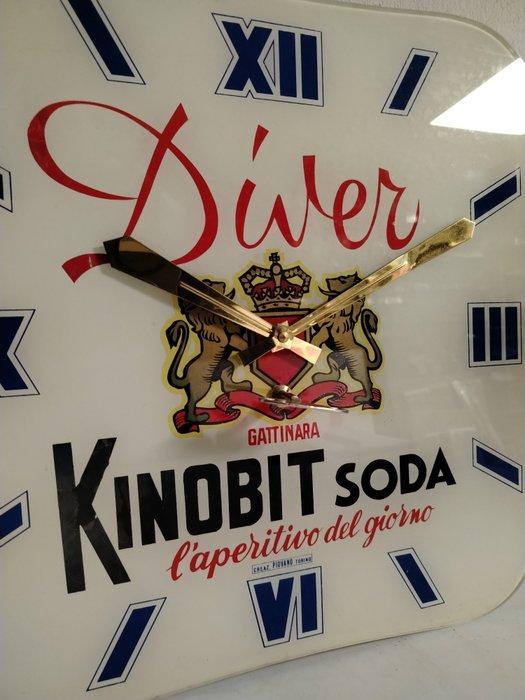 Wandklok - Vintage - Aperitief - Advertenties - Bar -, Antiek en Kunst, Antiek | Wandborden en Tegels