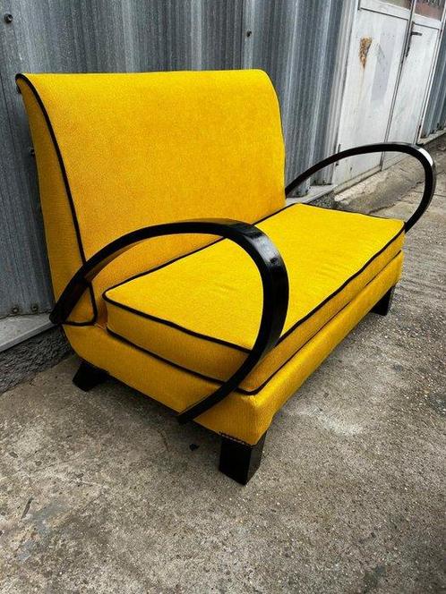 French Art Deco Lounge Set of 3, 1920s - Compact size -, Antiek en Kunst, Antiek | Meubels | Stoelen en Sofa's