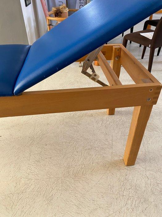 Medisch instrument - eco pelle, Hout - behandelingsbed, Antiek en Kunst, Antiek | Wandborden en Tegels