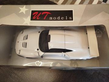 UT Models 1:18 - Modelauto - Porsche 911 GT1