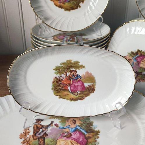 Irabia Porcelanas - Jean-Honoré Fragonard - Service de table, Antiek en Kunst, Antiek | Meubels | Tafels
