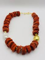 Corail éponge rouge avec perle baroque blanche - Collier, Collections