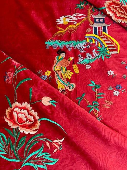 Bedsprei van moirézijde, met de hand geborduurd oosters, Antiek en Kunst, Curiosa en Brocante