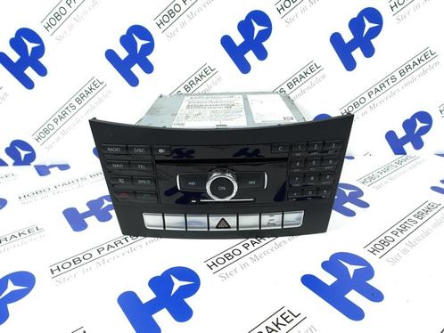 Radio/CD-speler A 218 900 2401 o.a: CLS-klasse c218, Auto-onderdelen, Elektronica en Kabels, Gebruikt, 3 maanden garantie, Mercedes-Benz