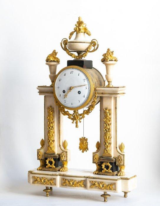 Portico klok Louis XVI - Verguld brons - 1790, Antiek en Kunst, Antiek | Klokken