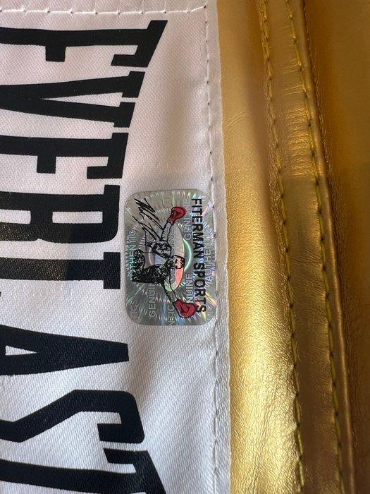 Mike Tyson - Premium Frame – Museum Quality - Bokshandschoen, Verzamelen, Overige Verzamelen