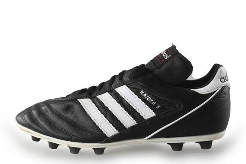 Adidas Voetbalschoenen in maat 42 Zwart | 5% extra korting, Kleding | Heren, Schoenen, Zwart, Zo goed als nieuw, Verzenden