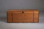Tansu  (kast met lades) voor o’mikuji  (heilige, Antiek en Kunst