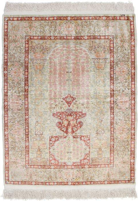 Silk Hereke Signed Carpet with Mehrab Design - Luxe à létat, Huis en Inrichting, Stoffering | Tapijten en Vloerkleden
