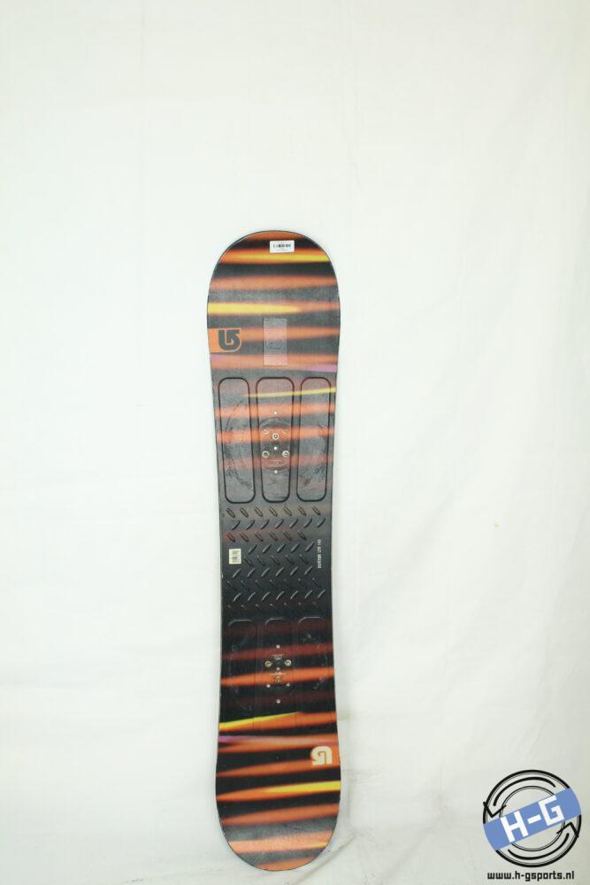 Refurbished - Snowboard - Burton LTR - 140, Sport en Fitness, Snowboarden, Board, Gebruikt, Ophalen of Verzenden