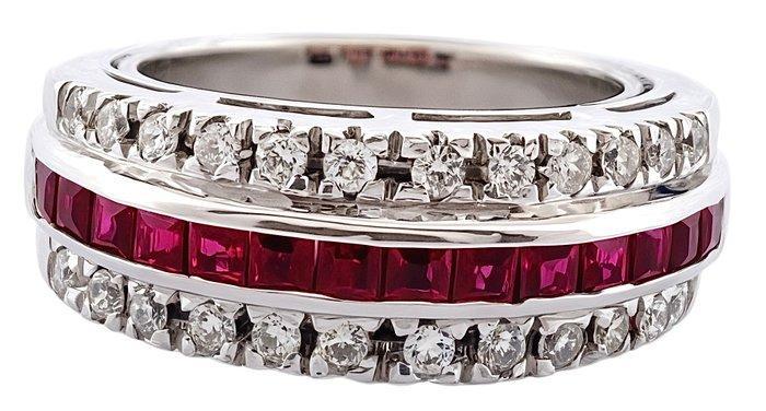 Ring - 18 karaat Witgoud Robijn - Diamant, Handtassen en Accessoires, Ringen