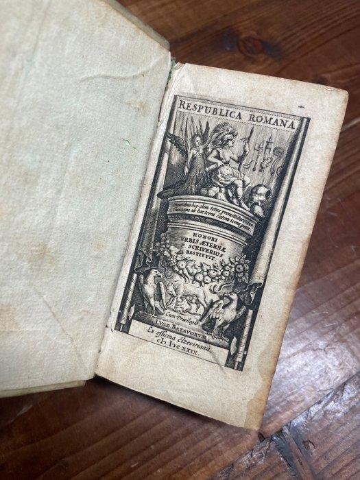 Philippe Chifflet - Respublica Romana - 1629, Antiek en Kunst, Antiek | Boeken en Manuscripten
