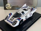 Universal Hobbies 1:18 - Modelauto - Porsche 917 K #22, Hobby en Vrije tijd, Nieuw