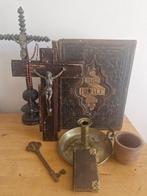 Verzameling van 8 religieuze artefacten (8) - Antiek -