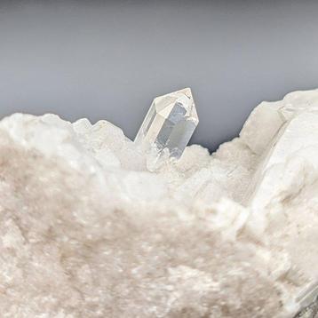 KWARTOON op MARMER van CARRARA, Esthetisch Kristallen op