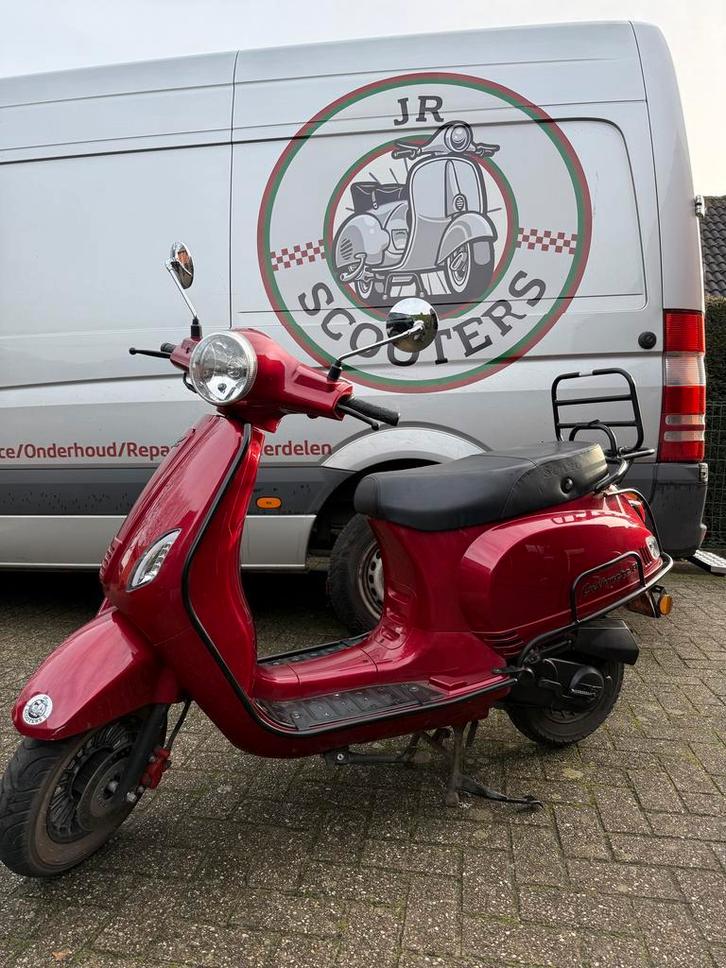 Scooter A-Klasse (Geen Rijbewijs Nodig!), Fietsen en Brommers, Scooters | Overige merken, Zo goed als nieuw, Benzine, Klasse A (25 km/u)