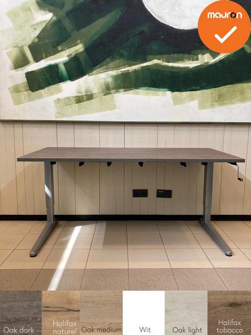Ahrend four-two  slingerverstelbaar bureau - nieuw blad naar, Zakelijke goederen, Kantoor en Winkelinrichting | Kantoormeubilair en Inrichting