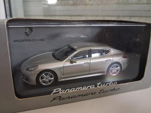 Minichamps 1:43 - Modelauto - Porsche Panamera Turbo, Hobby en Vrije tijd, Modelauto's | 1:5 tot 1:12