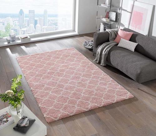 Hoogpolig vloerkleed geruit motief - 160x230 cm - roze /, Huis en Inrichting, Stoffering | Tapijten en Vloerkleden, Verzenden