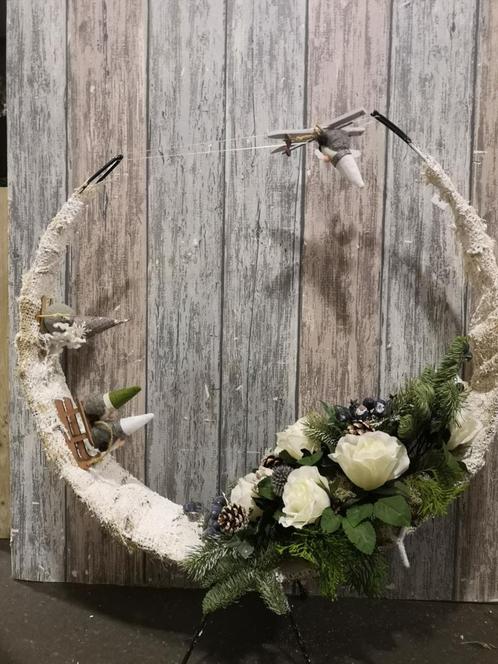 Frame moon 50 cm ongelakt per stuk laatste exemplaren, Hobby en Vrije tijd, Knutselen, Nieuw