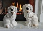 Beswick - sculptuur, Staffordshire honden 2x - 25 cm -, Antiek en Kunst
