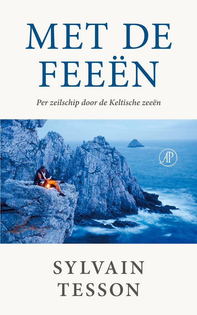 Met de feeën 9789029553117 Sylvain Tesson, Boeken, Reisgidsen, Zo goed als nieuw, Verzenden
