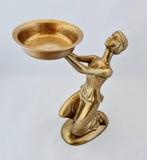 Beeld, Sculpture holding candle - 31 cm - Verguld brons
