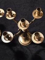 Kandelaber (2) - Verguld messing - Elegant paar kandelaars.