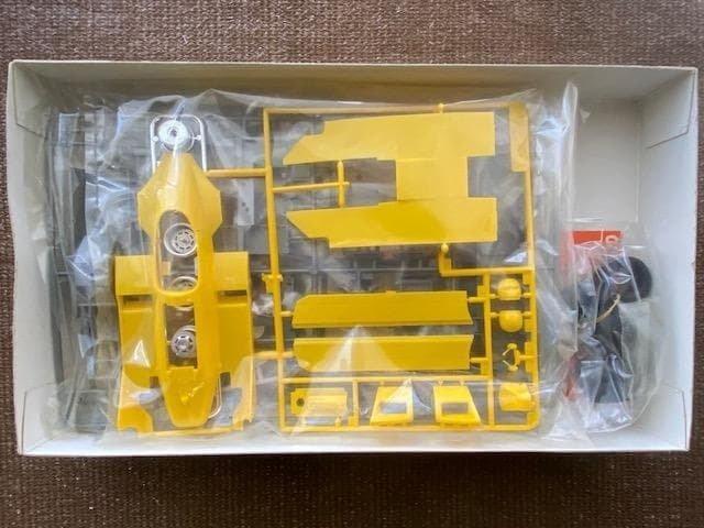 Tamiya 1:20 - Modelbouwdoos - Renault RE30B Turbo -, Hobby en Vrije tijd, Modelauto's | 1:5 tot 1:12