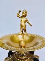 Tafelmiddenstuk - Klassieke mythologie - Brons - Cherubin, Antiek en Kunst