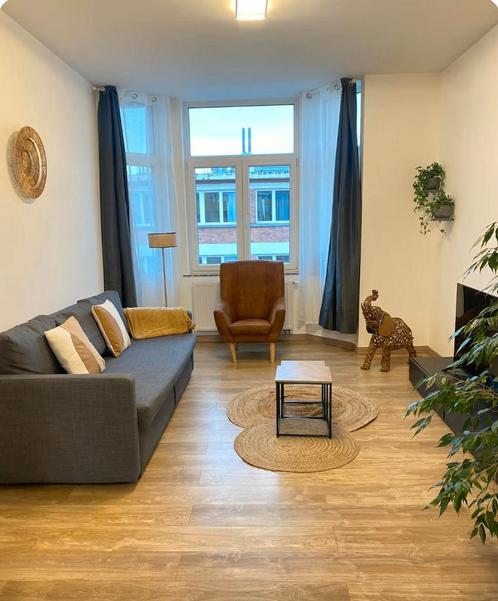 Appartement aan Avenue de la Couronne, Ixelles, Immo, Appartementen en Studio's te huur, 50 m² of meer