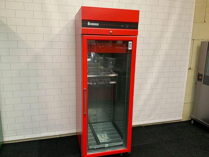 Showroommodel Inomak vriezer 2/1 GN enkeldeurs glas Rood, Zakelijke goederen, Horeca | Keukenapparatuur, Nieuw zonder verpakking