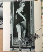James Bond 007: Tomorrow Never Dies - Daphne Deckers Signed, Nieuw