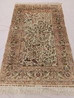 Vloerkleed - 157 cm - 101 cm - Hereke zijde en metaalachtig, Huis en Inrichting, Stoffering | Tapijten en Vloerkleden, Nieuw