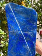 Prachtig natuurlijk blauw lapis lazuli handgemaakt snijwerk