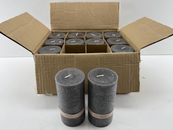 Veiling - 12x Essentials | Zwarte Kaarsen 7x14 cm, Huis en Inrichting, Woonaccessoires | Kandelaars en Kaarsen