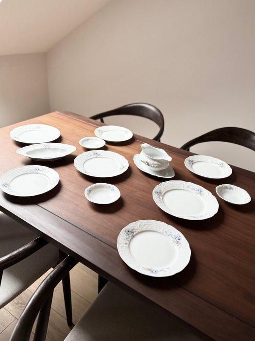 Rosenthal - Eetservies (12) - Porselein - Classic Rose, Antiek en Kunst, Antiek | Meubels | Tafels